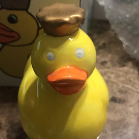 ContainedArt Duck Yellow Ceramic Airtight Container New - Picture 4 of 12